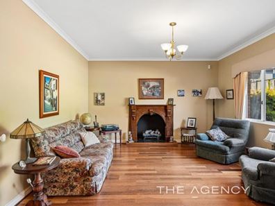 20 Woodville Heights, Hillarys WA 6025