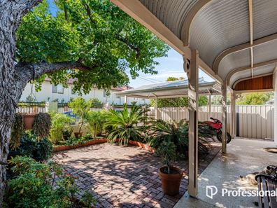 11 Rose Avenue, Bayswater WA 6053