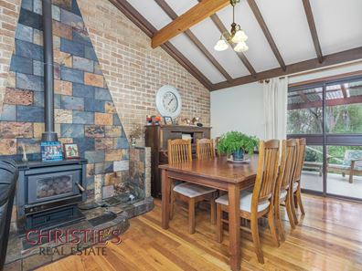 13 Hawter Road, Glen Forrest WA 6071