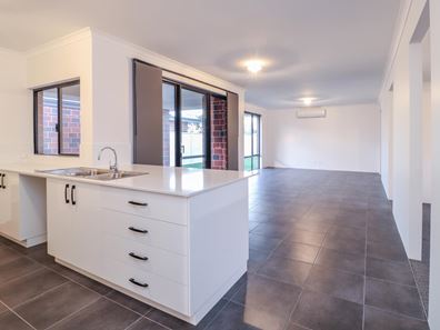 9 Camargo  Loop, Dunsborough WA 6281