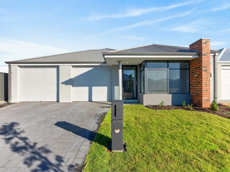 28B Peregrine Road, Eglinton WA 6034