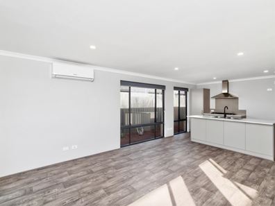 28B Peregrine Road, Eglinton WA 6034