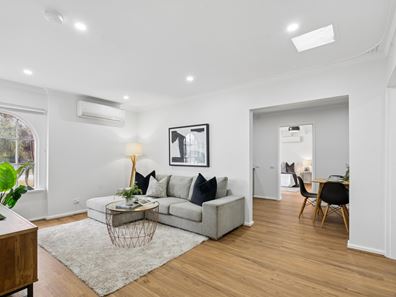 8 Michelle Street, Wilson WA 6107