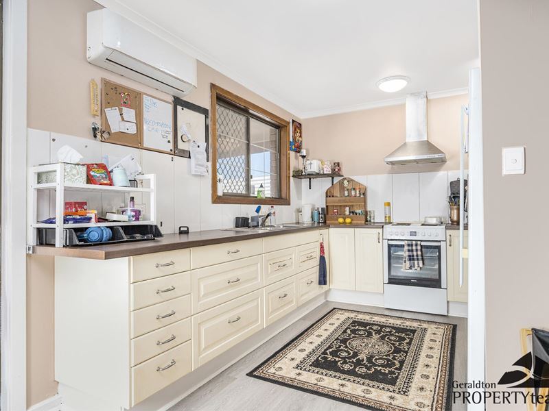 22 Clematis Crescent, Utakarra