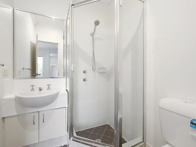 9/77-79 Henry Street, East Cannington WA 6107