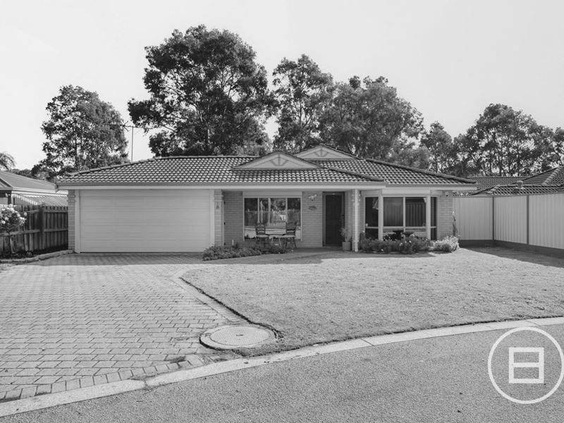 8 Sulphur Cove, Stratton