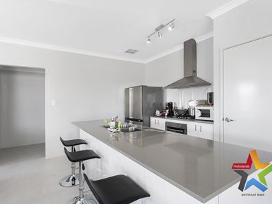 7 Leonara Street, Aveley WA 6069