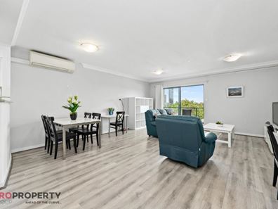 55/118 Mounts Bay Road, Perth WA 6000