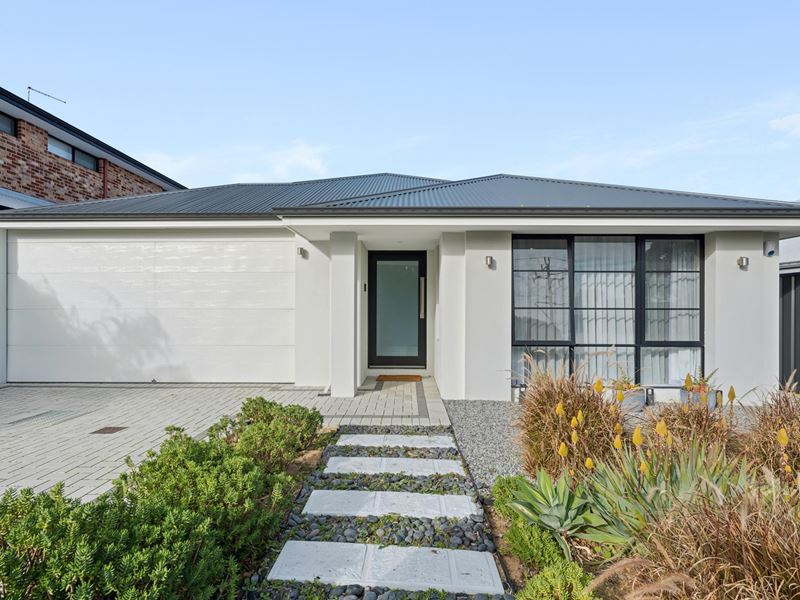 216 Bridgewater Drive, Kallaroo WA 6025