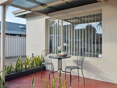 242 Huntriss Road, Doubleview WA 6018