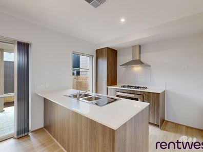 8 Hasties Road, Yanchep WA 6035