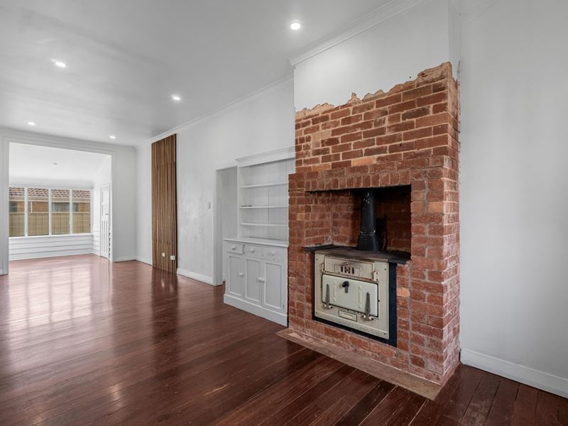 64 Fremantle Road, Gosnells WA 6110