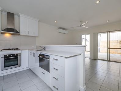 130B Woodside Street, Doubleview WA 6018