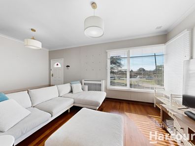 8 Maltarra Place, Nollamara WA 6061