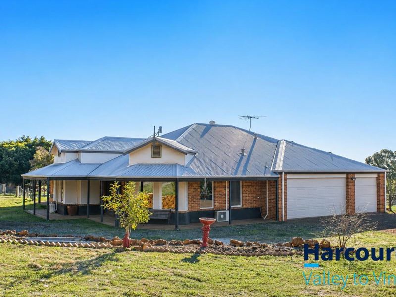 32 Texon Ridge, Lower Chittering
