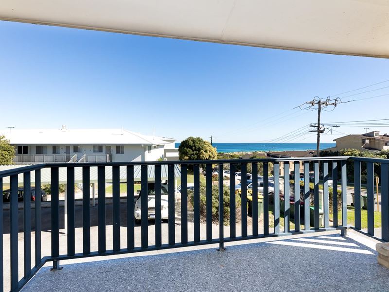 7/13 Ventnor Street, Scarborough