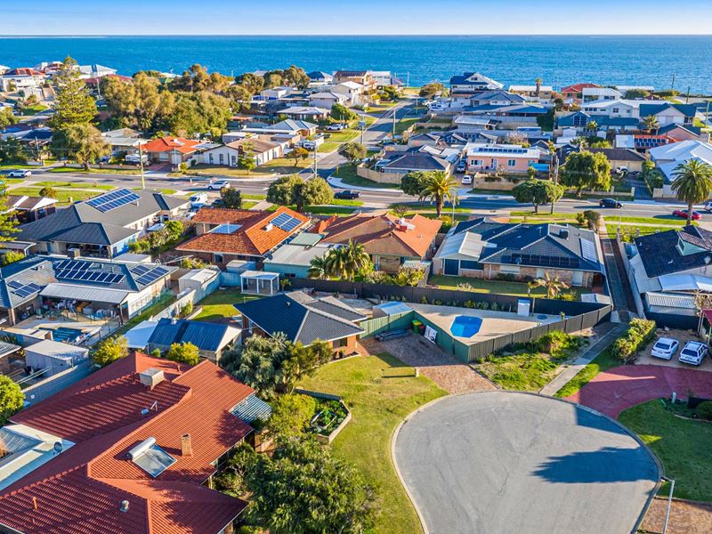 15 Urchin Mews, Waikiki WA 6169