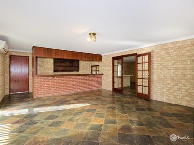 13 Dundee Close, Warnbro WA 6169