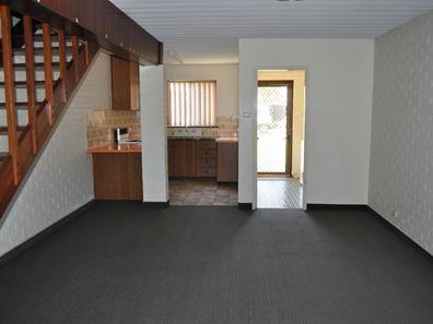 2/125 Railway Street, Bluff Point WA 6530