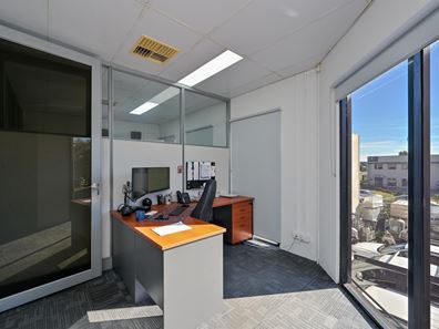 2/38 Millrose Drive, Malaga WA 6090