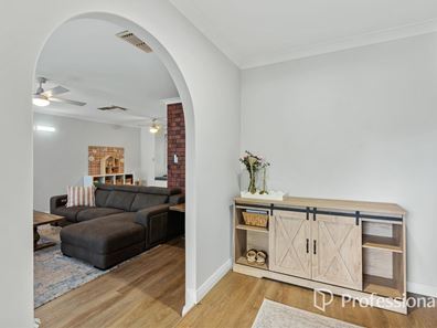 7 Jarvis Court, Swan View WA 6056