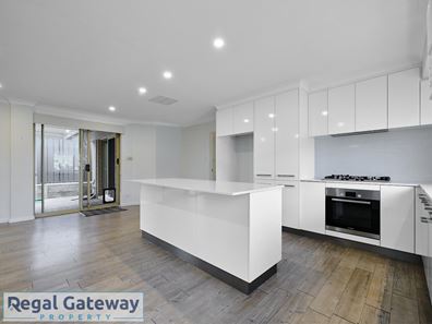 2/52 Preston Street, Como WA 6152