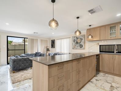 72 Moorland Loop, Gosnells WA 6110