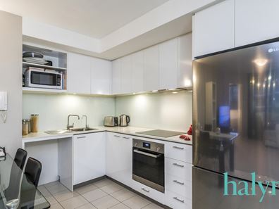 64/143 AdelaideTerrace, East Perth WA 6004