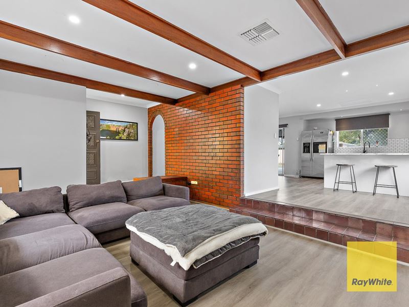 94 Berehaven Avenue, Thornlie WA 6108