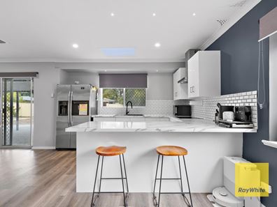 94 Berehaven Avenue, Thornlie WA 6108