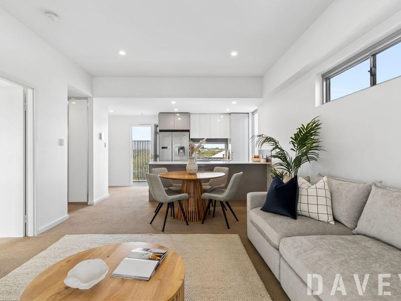 3/24 Lawley Street, North Beach