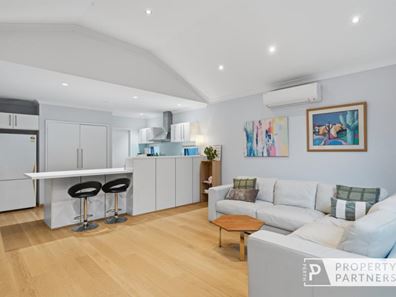 4A Bower Street, Scarborough WA 6019