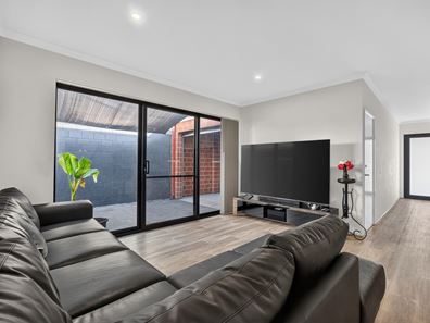 113 Catalpa Avenue, Ellenbrook WA 6069