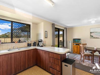 86 Collingwood Road, Seppings WA 6330