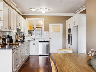 4 Cookham Road, Lathlain WA 6100