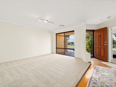 14 Onslow Street, Dalyellup WA 6230