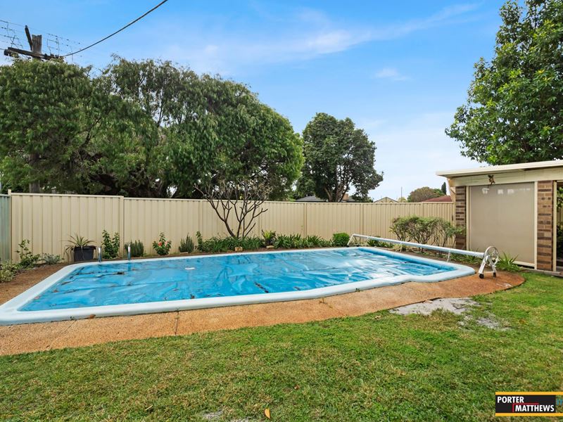 12 Anderson Way, Thornlie WA 6108