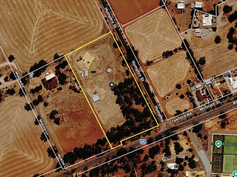 17 Brookton Highway, Brookton WA 6306