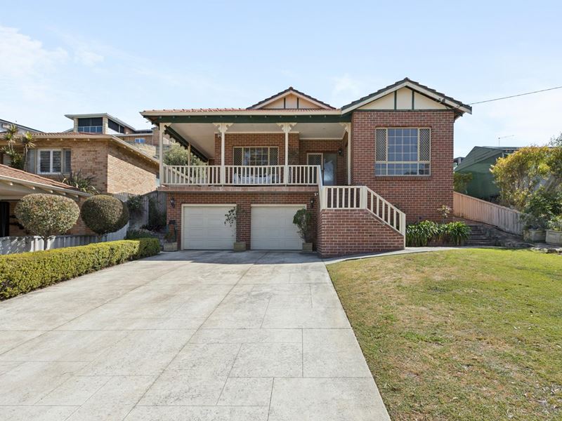 1 Dempster Place, Sorrento WA 6020