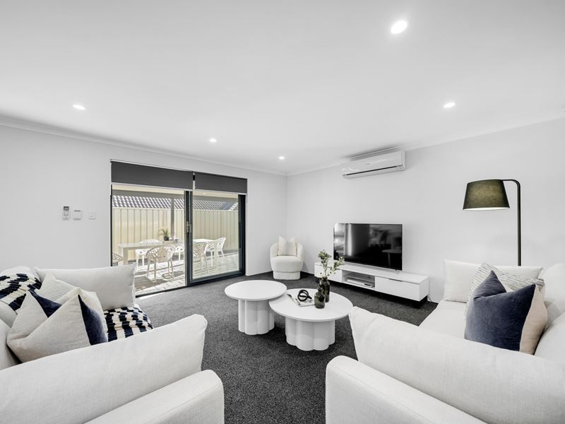 37 Gnangara Road, Madeley WA 6065