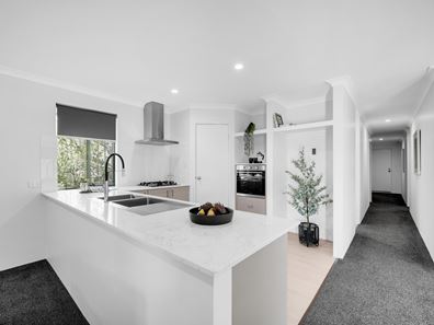 37 Gnangara Road, Madeley WA 6065