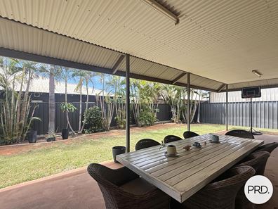 37 Brolga Meander, Nickol WA 6714