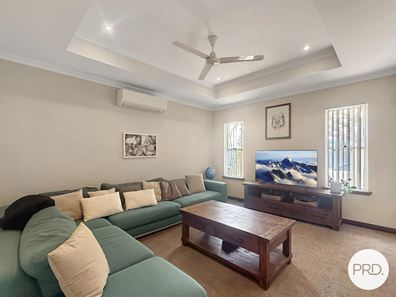 37 Brolga Meander, Nickol WA 6714