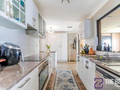 14 Chadwick Parade, Brookdale WA 6112