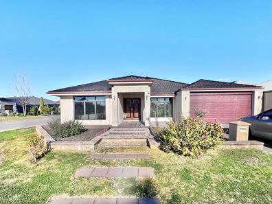 27 McCabe Parade, Canning Vale WA 6155