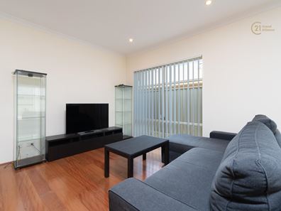 44 Dovedale Street, Harrisdale WA 6112