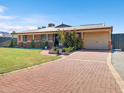 22 Gaze Court, Armadale WA 6112