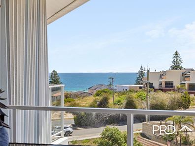 27/272 West Coast Highway, Scarborough WA 6019