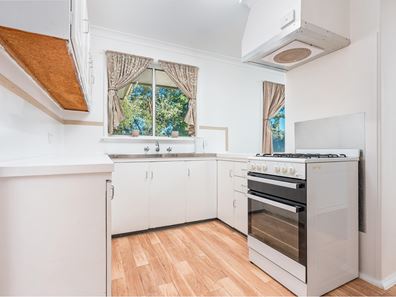 12 Beattie Road, Waggrakine WA 6530