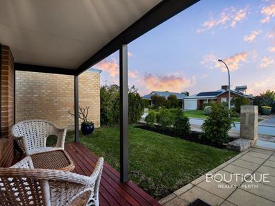8 Larrawa Circle, Ellenbrook WA 6069